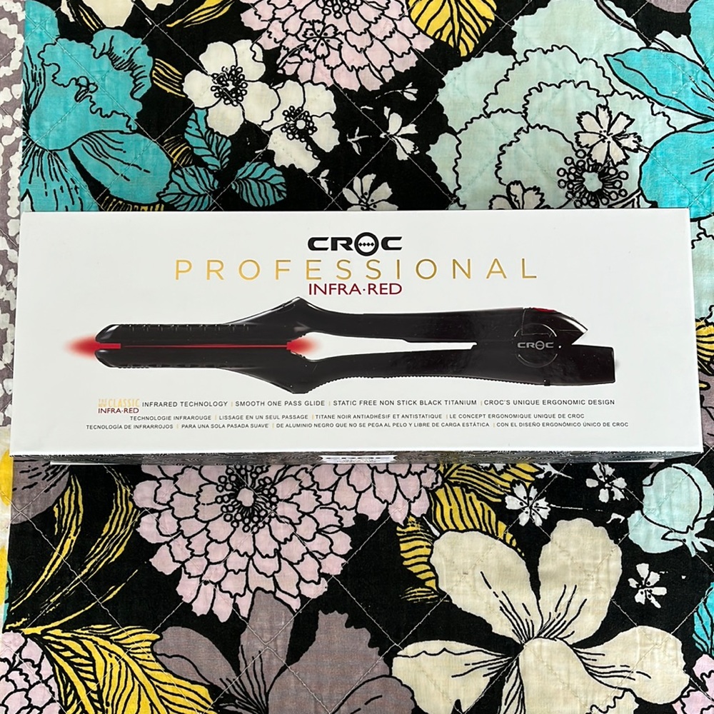 Croc Professional Infra-Red titanium hair straightener